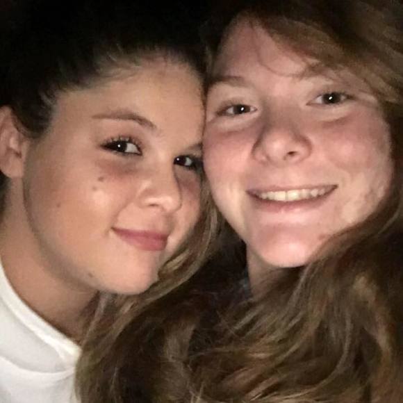 Meet your Posher, Trinity - Picture 1 of 1